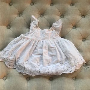 Gap girls 3t white eyelet flutter top